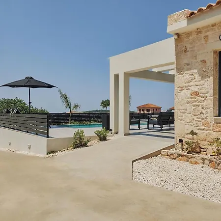 Mouzaki's Stone Villa Volímai